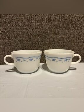 Vtg Pyrex Morning Blue Milk Glass Cups Set Of 2 Floral Pattern Coffee White Blue
